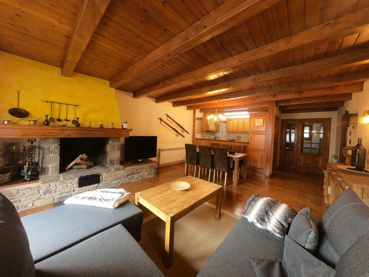 Apartamento Aneto Les Bordes Extérieur photo